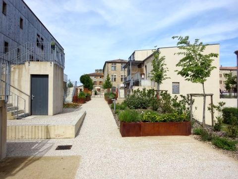 AMÉNAGEMENT DE L'ESPACE PUBLIC DU QUARTIER CHALENDAS À VINEZAC