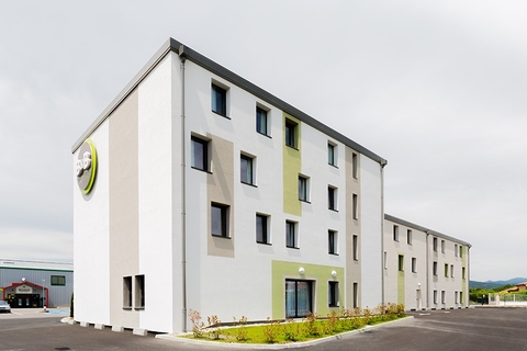 HOTEL B&B DE 62 CHAMBRES